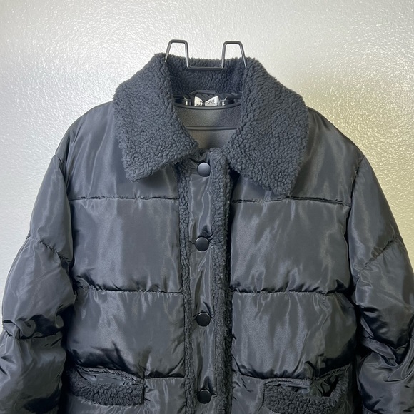 Future Collective Women's Shearling Trim Button-Front Puffer
Jacket - Black XL - Picture 4 of 9